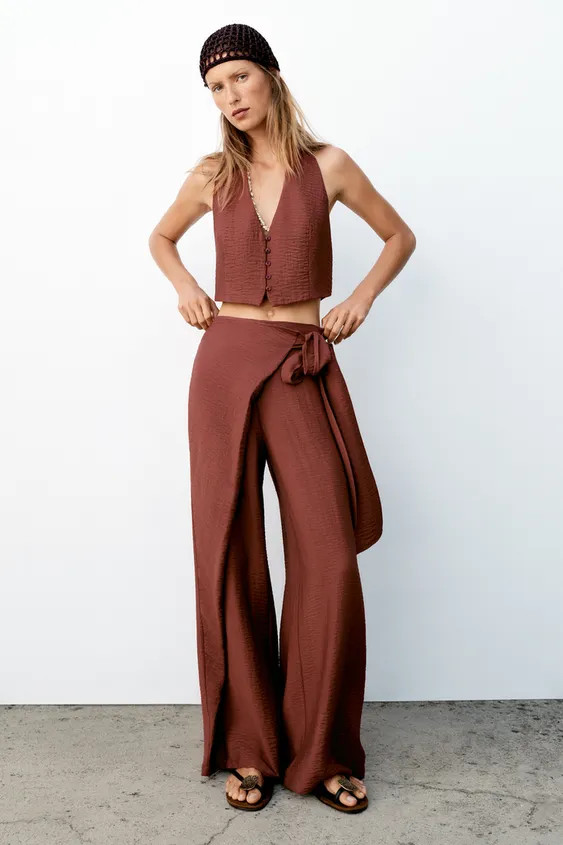 HALTER NECK CROP TOP | Zara UK