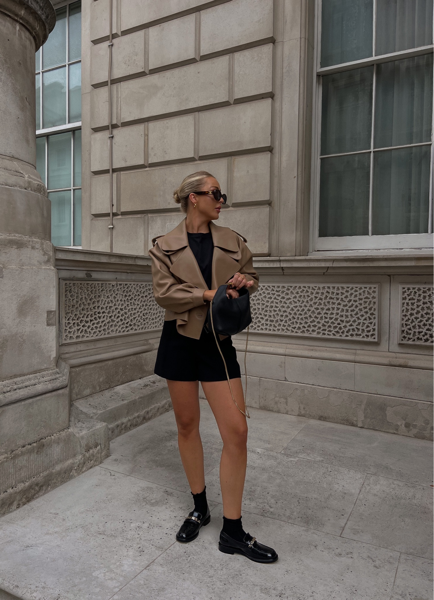 Mini skirts are back and I’m not mad about it along with this new leather jacket 🤎


Brown leather jacket, mini skirt, black skirt, loafers, black loafers, black T-shirt, leather jacket 

#LTKstyletip #LTKSeasonal