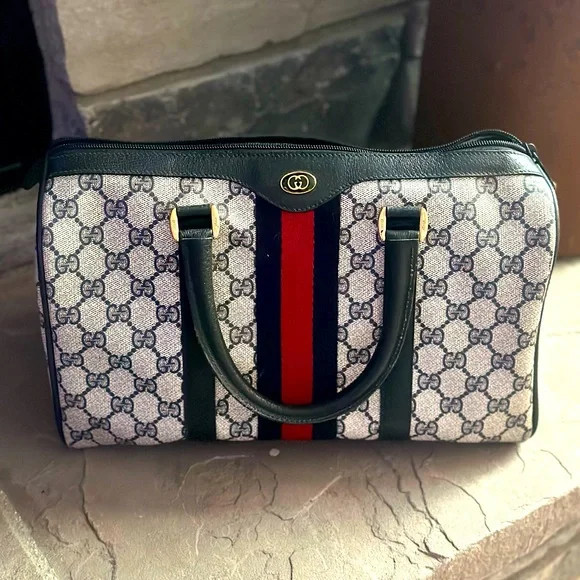Authentic GUCCI  Vintage Sherry Boston Bag 1980s in great condition. Navy/Red | Poshmark