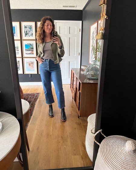 Love these new straight ankle jeans. I’ve found different washes fit very differently. I’m wearing the summer slide - light indigo Levi’s women’s rib cage straight ankle jeans here. I find that this wash fits big (it has a lot of stretch) so would recommend sizing down one size. I would recommend sizing up a 1/2 size on the boots. 

#LTKMostLoved #LTKmidsize #LTKfindsunder100
