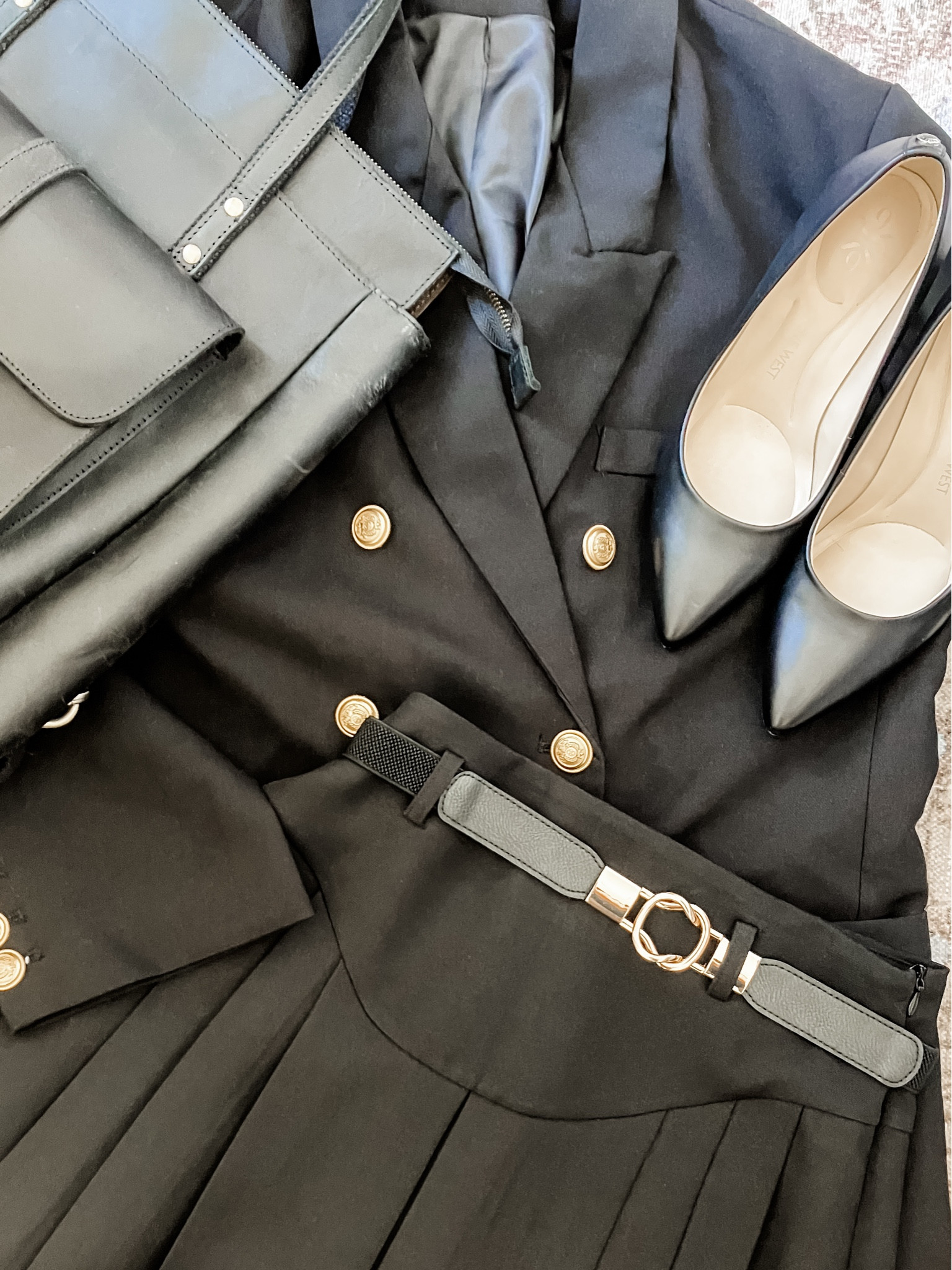 Work basics!
Petite outfit. Business outfit. Monochromatic outfit  

#LTKSeasonal #LTKfindsunder100 #LTKworkwear