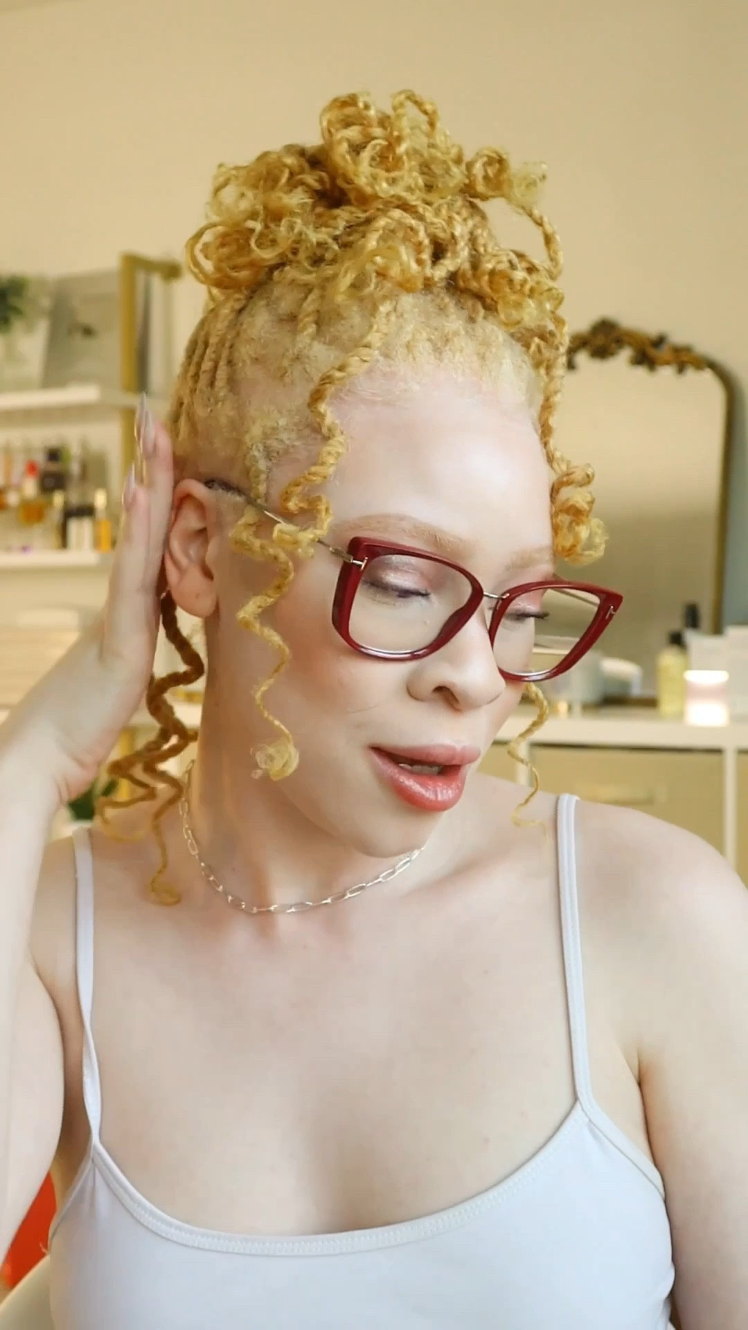 The only liquid gold I’m grabbing this winter season is the OLAPLEX N°7 Bonding Oil. Keeping
my hair healthy and protected is my main goal during these colder months! I love incorporating
OLAPLEX N°7 Bonding Oil into my protective style routine especially when it doubles as a heat
protectant and reducing breakage! 

#LTKBeauty #LTKStyleTip