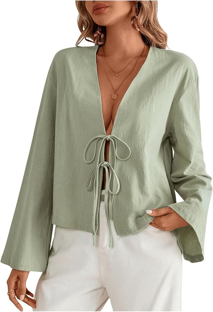 MakeMeChic Blusa de lino con cuello en V profundo Y2K para mujer, con lazo frontal, manga acampan... | Amazon (US)