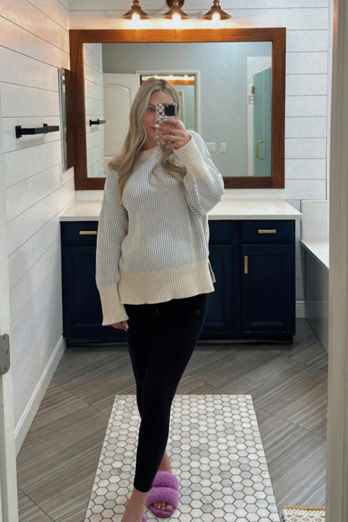 cozy fit & slippers

#LTKstyletip #LTKbeauty #LTKSeasonal