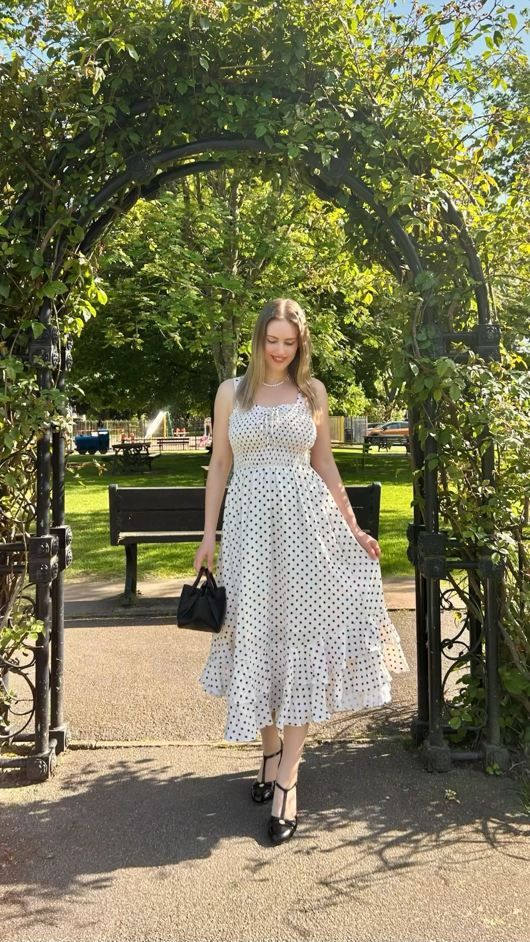 Polka dots for summer 🤍

Dress by @gracekarin_brand AD 
Heels by @charliestoneshoes via @topvintage_boutique AD
Bag @sinbono_official AD 
Necklace @selenichastjewel AD 

#polkadots #vintage #summerdress #summerfashion #elegantstyle

#LTKsummer #LTKstyletip #LTKdresses