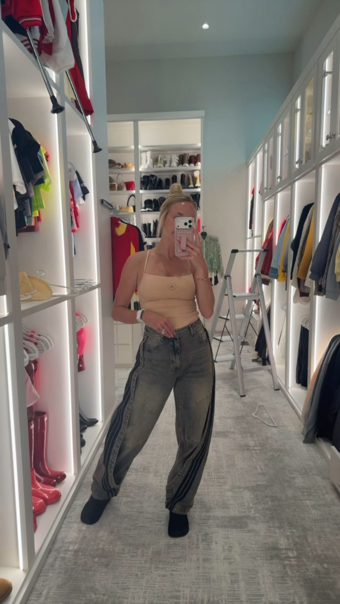 Today’s casual outfit — love these baggy jeans and the mules are so comfortable!

#LTKgrwm #LTKdayinmylife #LTKootd