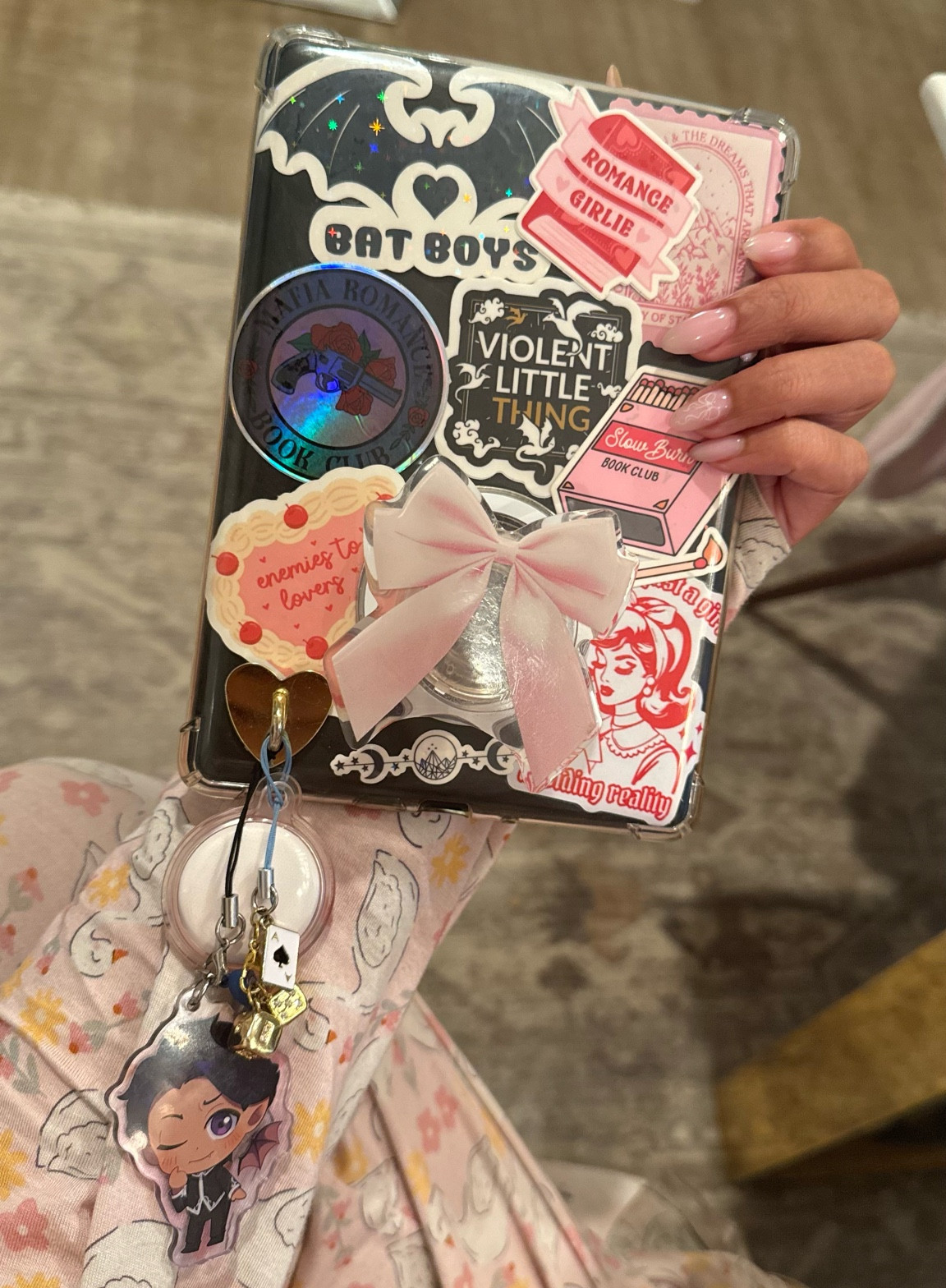 I love swapping around my kindle stickers and charms 😍

#LTKSaleAlert #LTKStyleTip #LTKGiftGuide