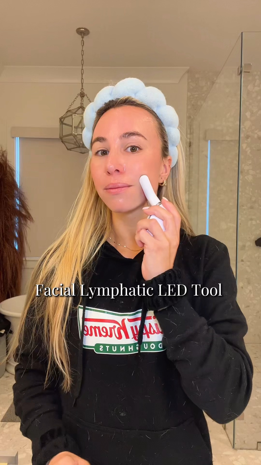 This little tool does so much more than it looks like ✨ Facial massage, sculpting, lymphatic drainage, heat, and multiple LED light settings — all in one. I love using it to help my skincare sink in and give my face that lifted, refreshed look. Linking the exact one I use here 🤍
•
•
•
facial massage tool
led facial massager
heated face massager
lymphatic drainage tool
facial sculpting tool
led light therapy skincare
amazon beauty tools
at home facial device
skin lifting tool
jawline sculpting tool
de-puffing facial tool
glass skin tools
korean skincare tools
skincare routine essentials
self care beauty tools
anti aging skincare device
facial massage routine
amazon skincare finds
ltk beauty tools
glowy skin routine

#LTKFindsUnder50 #LTKgrwm #LTKselfcare