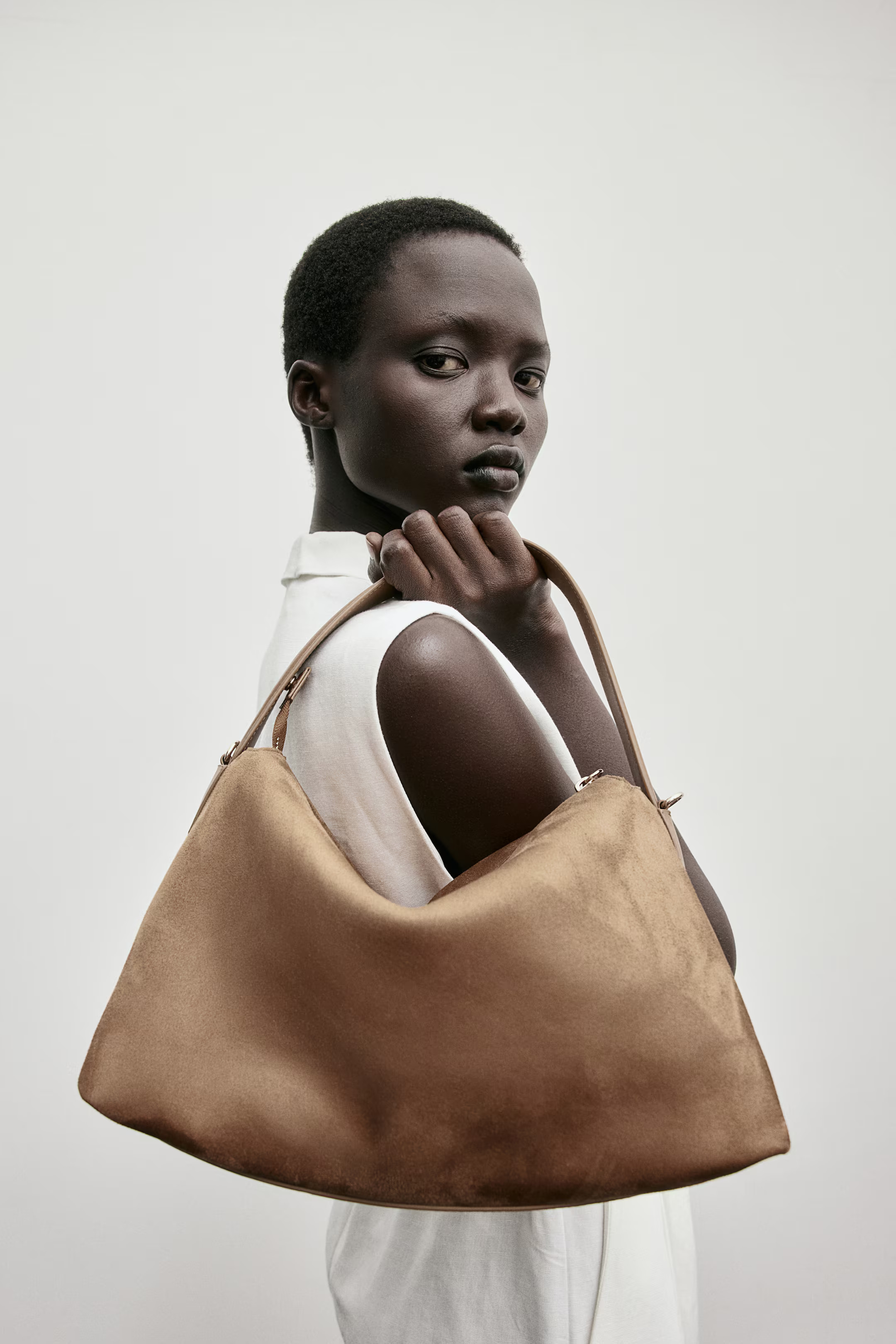 Napped crossbody bag - Dark brown - Ladies | H&M GB | H&M (UK, MY, IN, SG, PH, TW, HK)