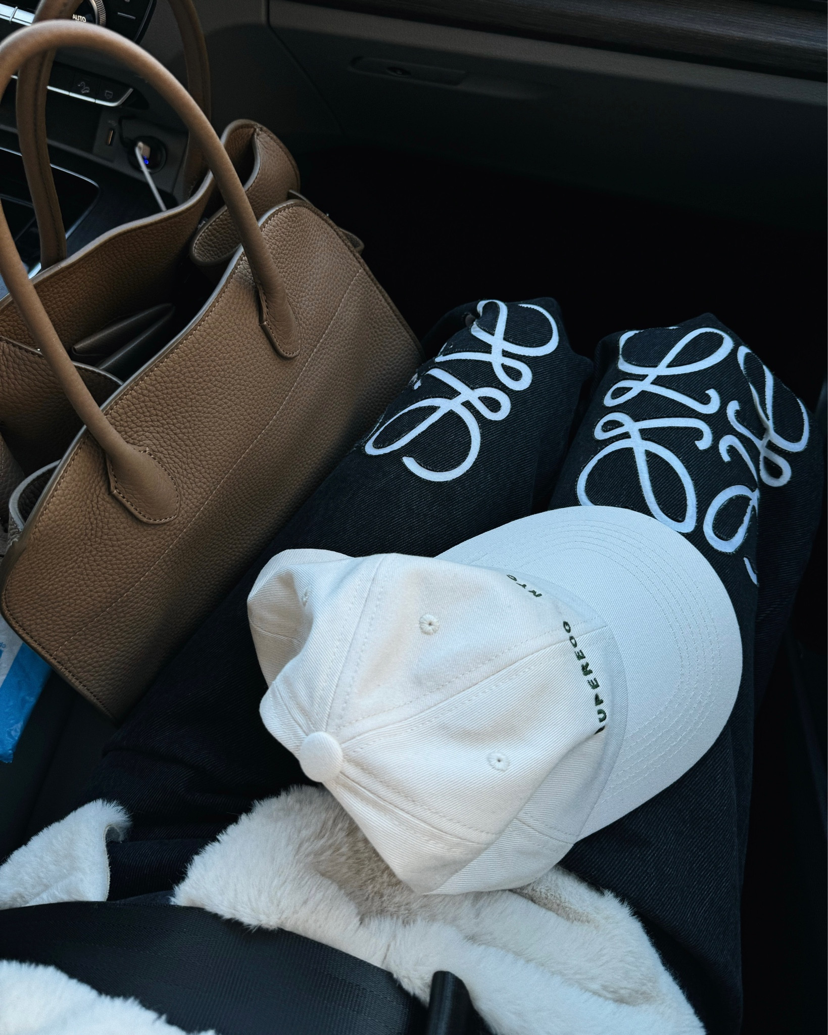 Uniform 🤎🧢

#LTKitbag #LTKstyletip