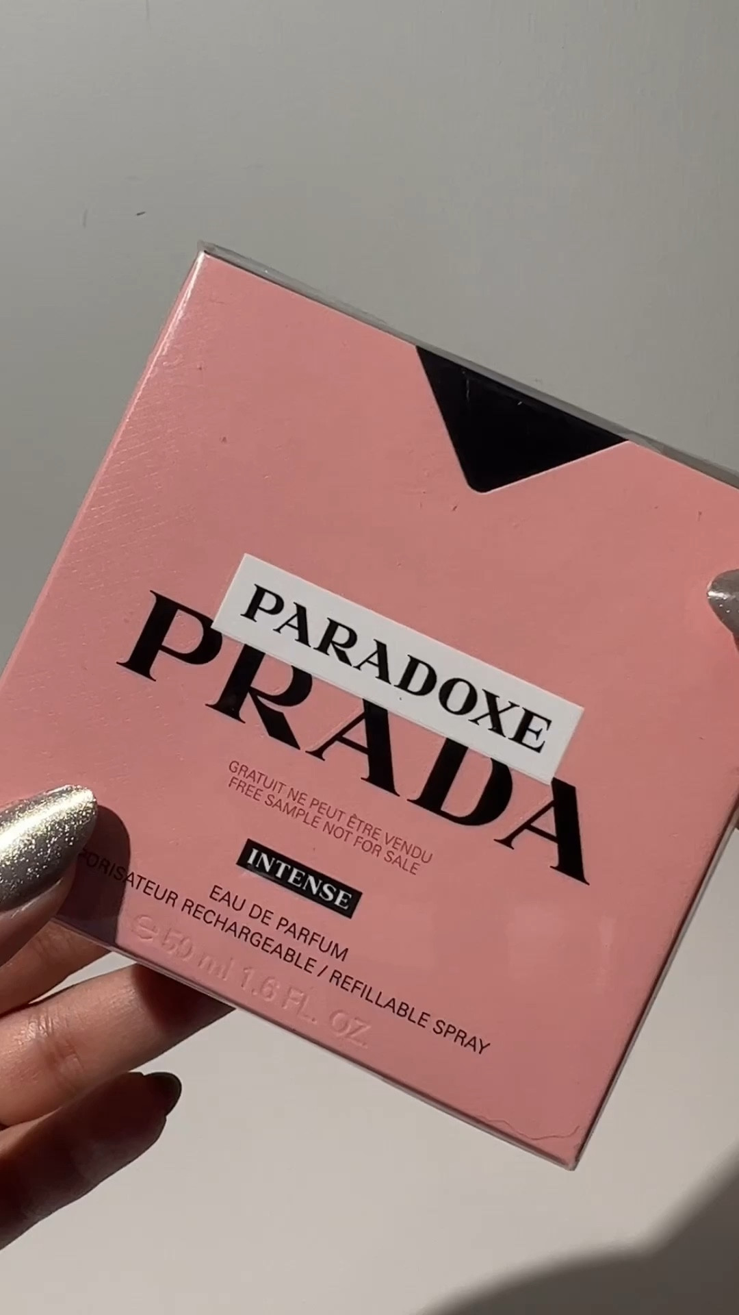 Floral, warm and bold… I’m beyond obsessed with this fragrance 💞

The Prada Paradoxe Intense EDP is a beautiful and complex scent that perfectly combines Jasmine Flower, Amber Accord and Moss Accord. The bottle is stunning and it’s refillable. 

#LTKbeauty #LTKGiftGuide