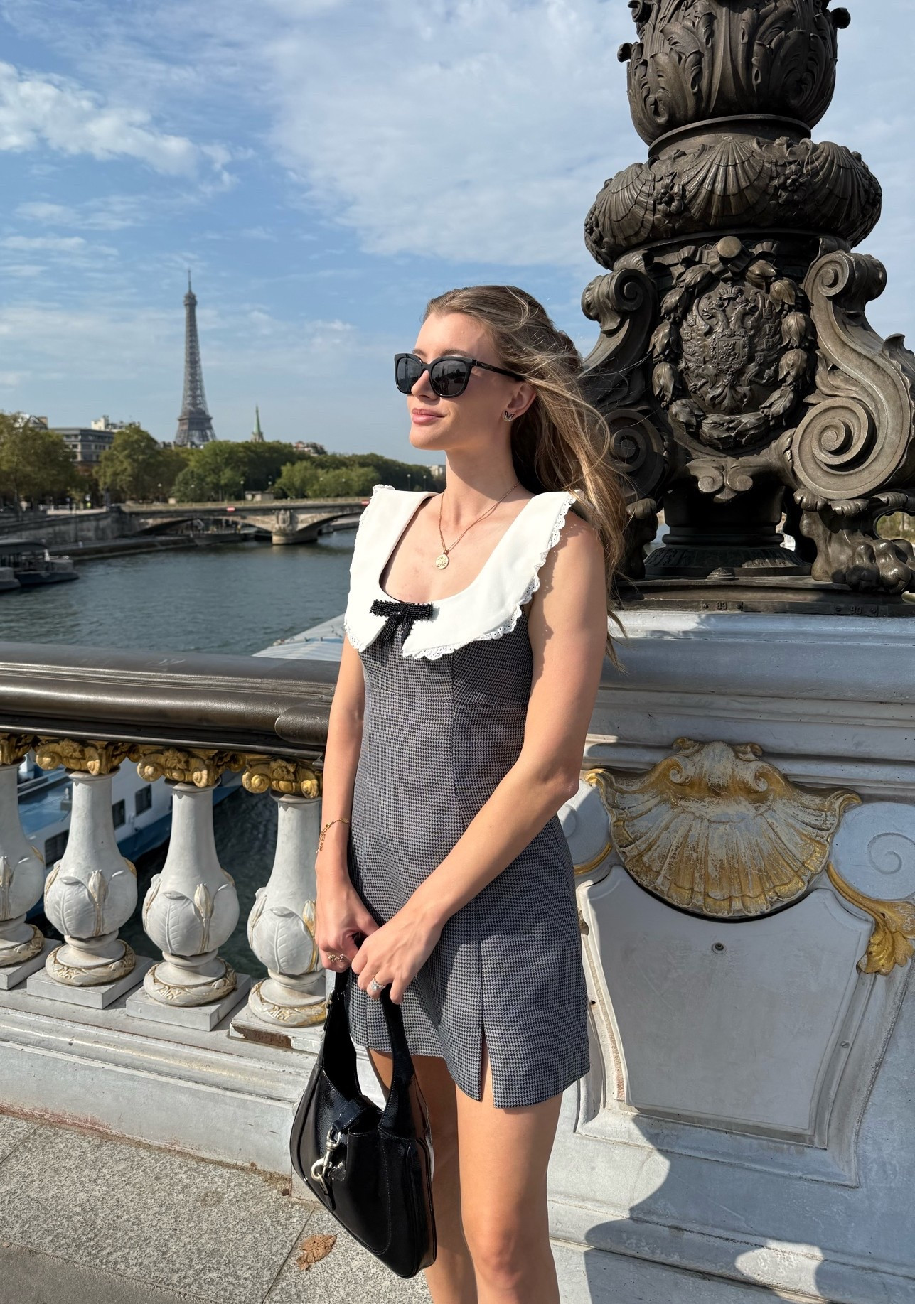 Paris 
Europe
Feminine style 
Dress