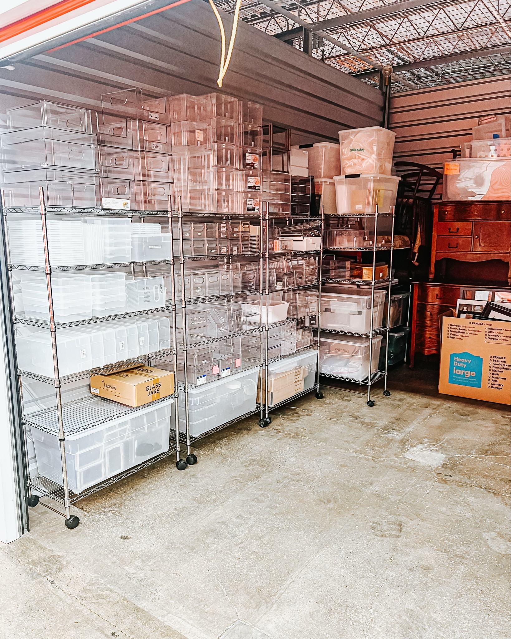Storage units? We organize those too! 

There’s always a way to maximize any space better. From downsizing to the right product solutions, even the smallest changes can make a big difference in how a space functions 👊🏻

#organizedbyjm #organizing #organizingtips #getorganized #storagesolutions