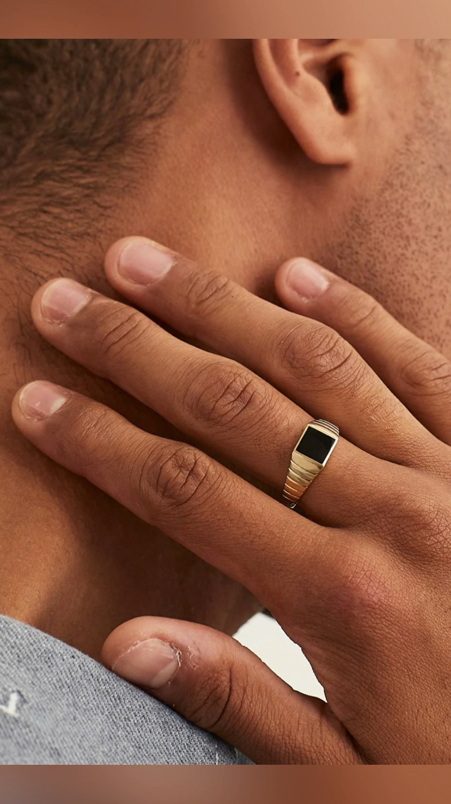 Black Onyx Square Signet Ring
$648 14K Yellow Gold 

#LTKMens #LTKGiftGuide #LTKStyleTip