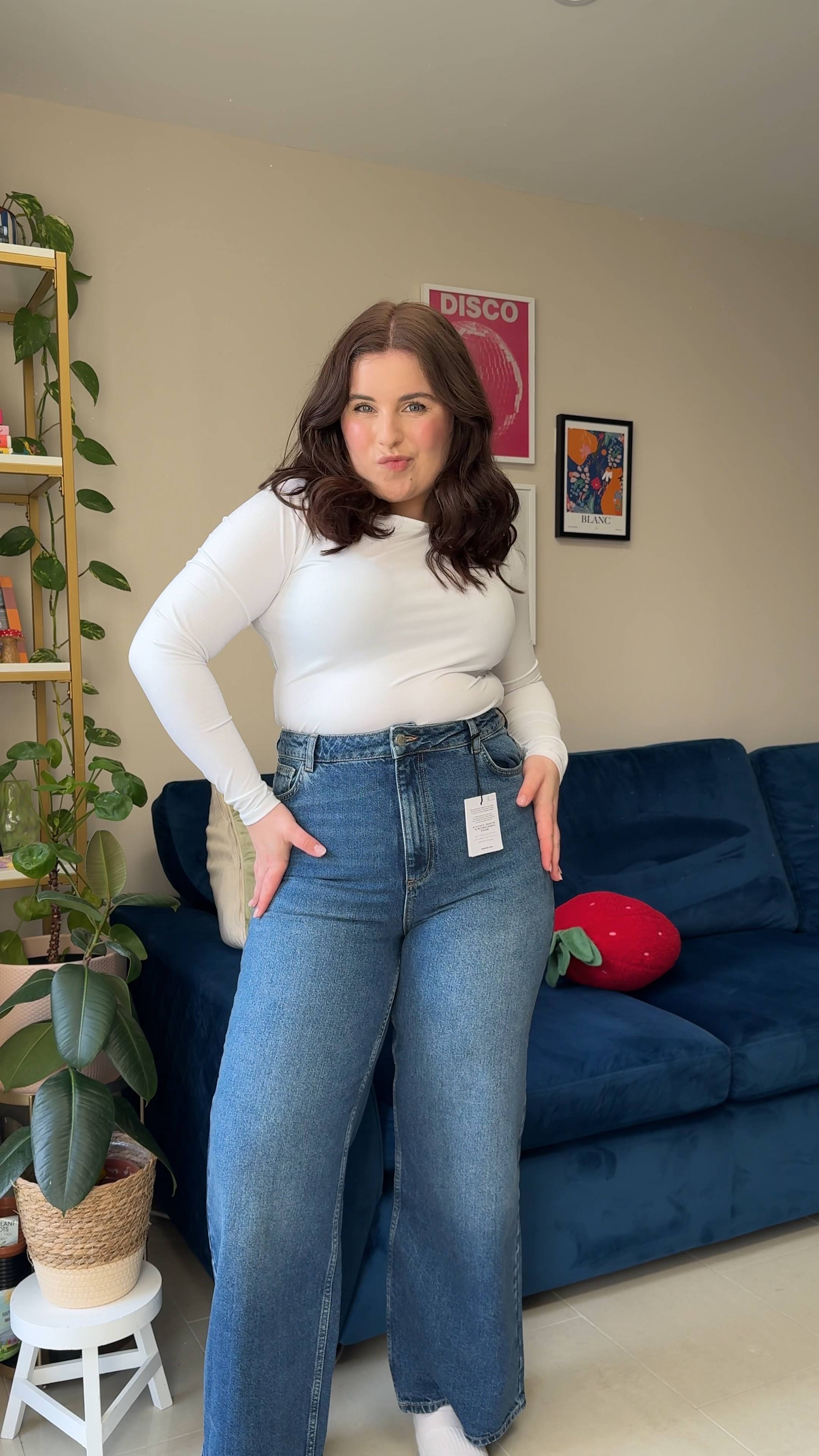 Midsize New Look Try On! 🛍️
💖 I wear a size 14 in everything!
A Regular in the faux leather trousers, and a Short in the jeans! 


Newlook try on, new look try on, midsize try on, new look jeans, Adelae jeans, midsize jeans, size 14 try on, size 14 jeans,  pink cardigan, spring outfits, spring outfit ideas 

#LTKmidsize #LTKuk #LTKcurves
