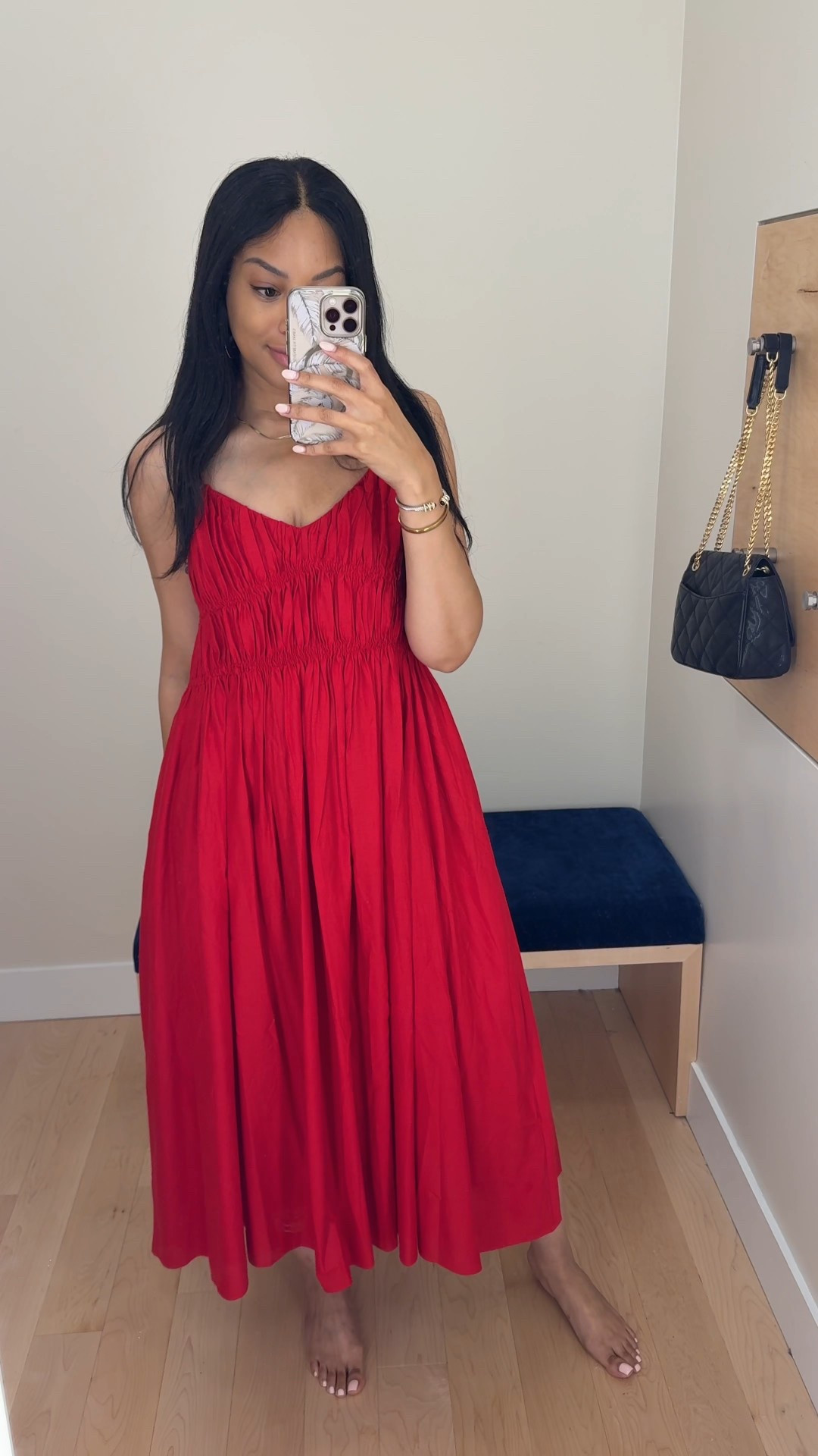25% OFF plus 40% OFF sale Madewell Memorial Day Sale ❤️ wearing XS runs big Textured V Neck Midi Dress

Madewell, dress with pockets, red dress, oversized, summer dress, flowy

#LTKSummerEdit #LTKSaleAlert #LTKStyleTip