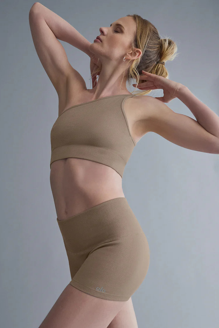 3" Seamless Ribbed Shimmer Short | Alo Yoga (US)