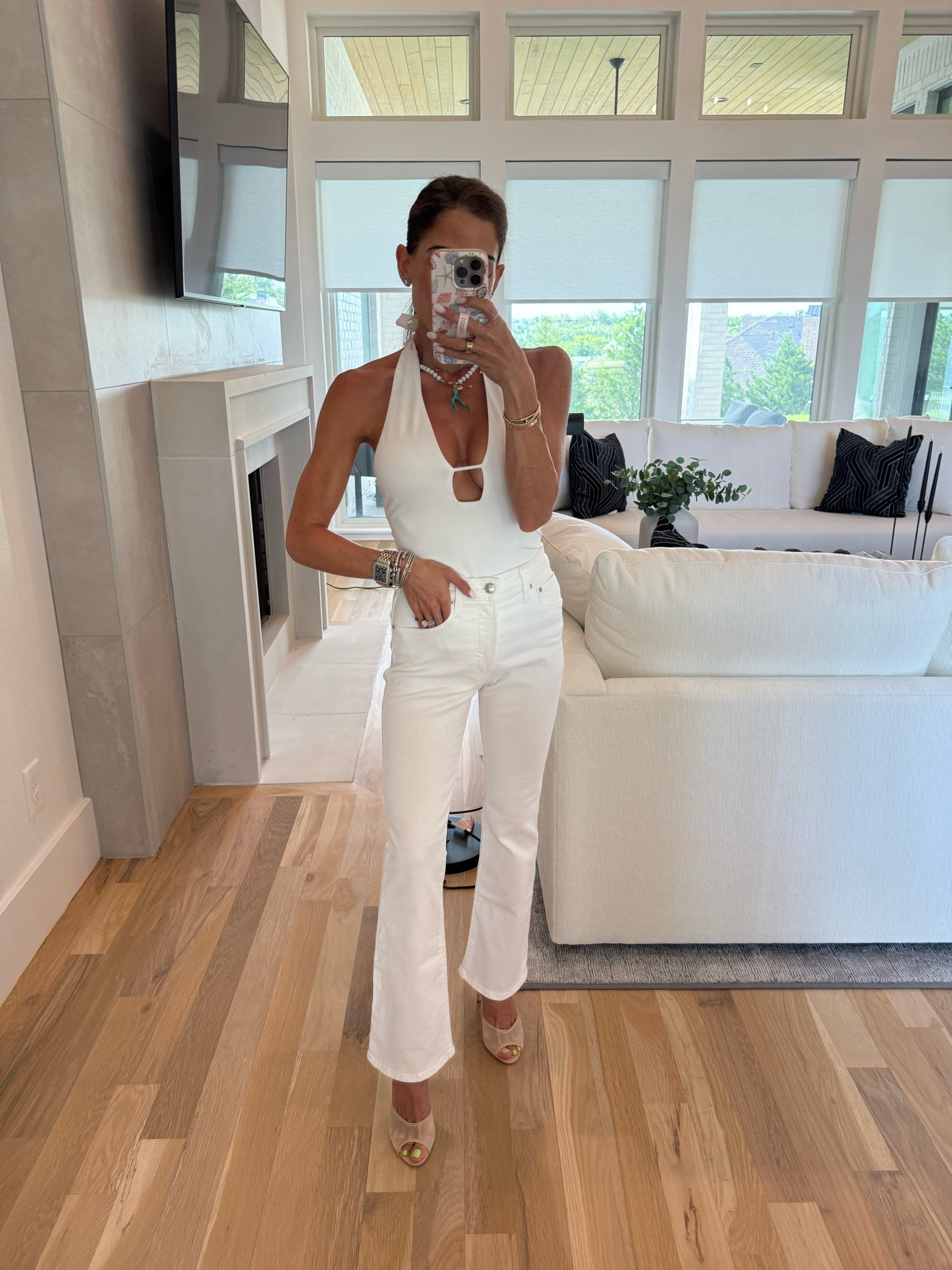 Petite friendly white jeans size 23 summer outfit

#LTKSaleAlert #LTKPetite