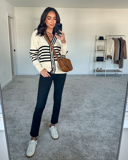 EVEREVE SALE! Sweater size Small (relaxed fit), black slim jeans 26 (has stretch, runs small, size up if between sizes)







Casual outfit
Spring transitional outfit 
Classic outfit 
Weekend outfit
Black jeans outfit

#LTKstyletip #LTKsalealert #LTKFind