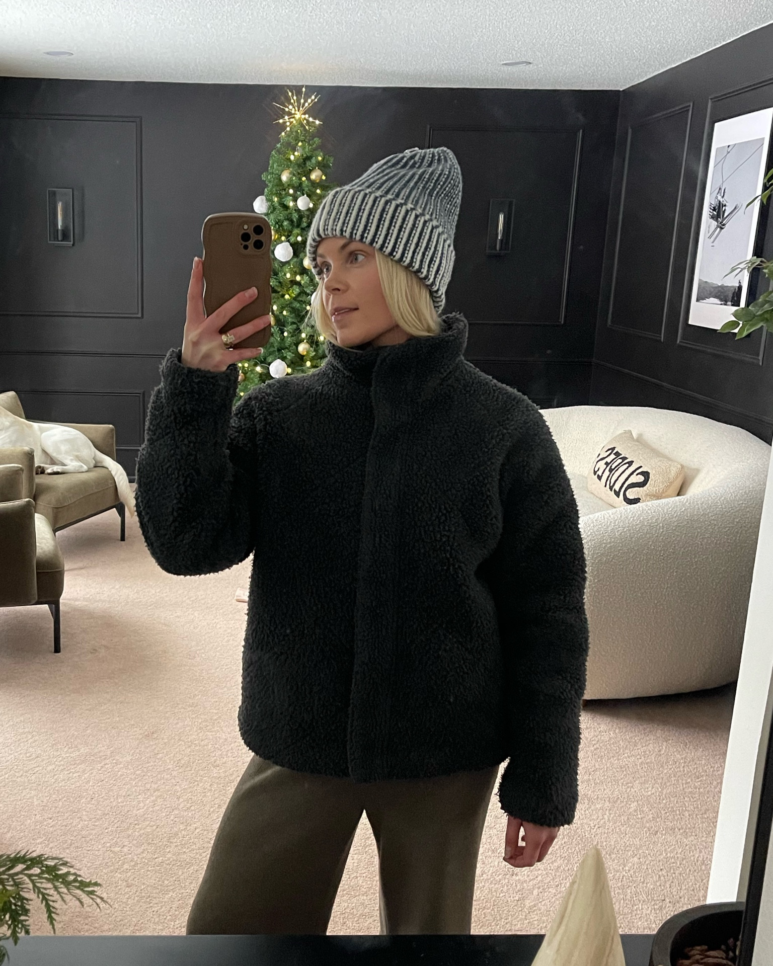 Cutest winter hat 💙

#LTKBeauty #LTKFindsUnder50 #LTKActive