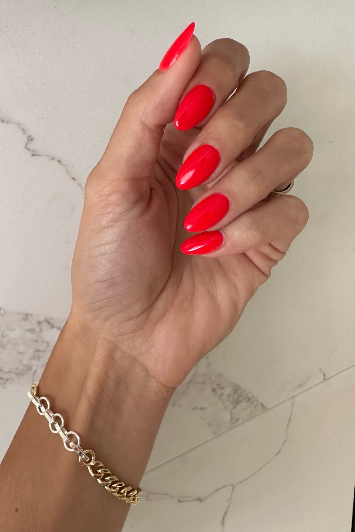 Electric picks code TAYLOR20 ✨

Nail color DND Red Mars ❤️‍🔥

#LTKsalealert #LTKbeauty #LTKunder100