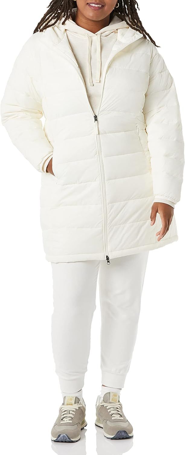 Amazon Essentials Women's Plus Size Lightweight Long Sleeve Water Resistant Hooded Puffer Coat | Amazon (US)