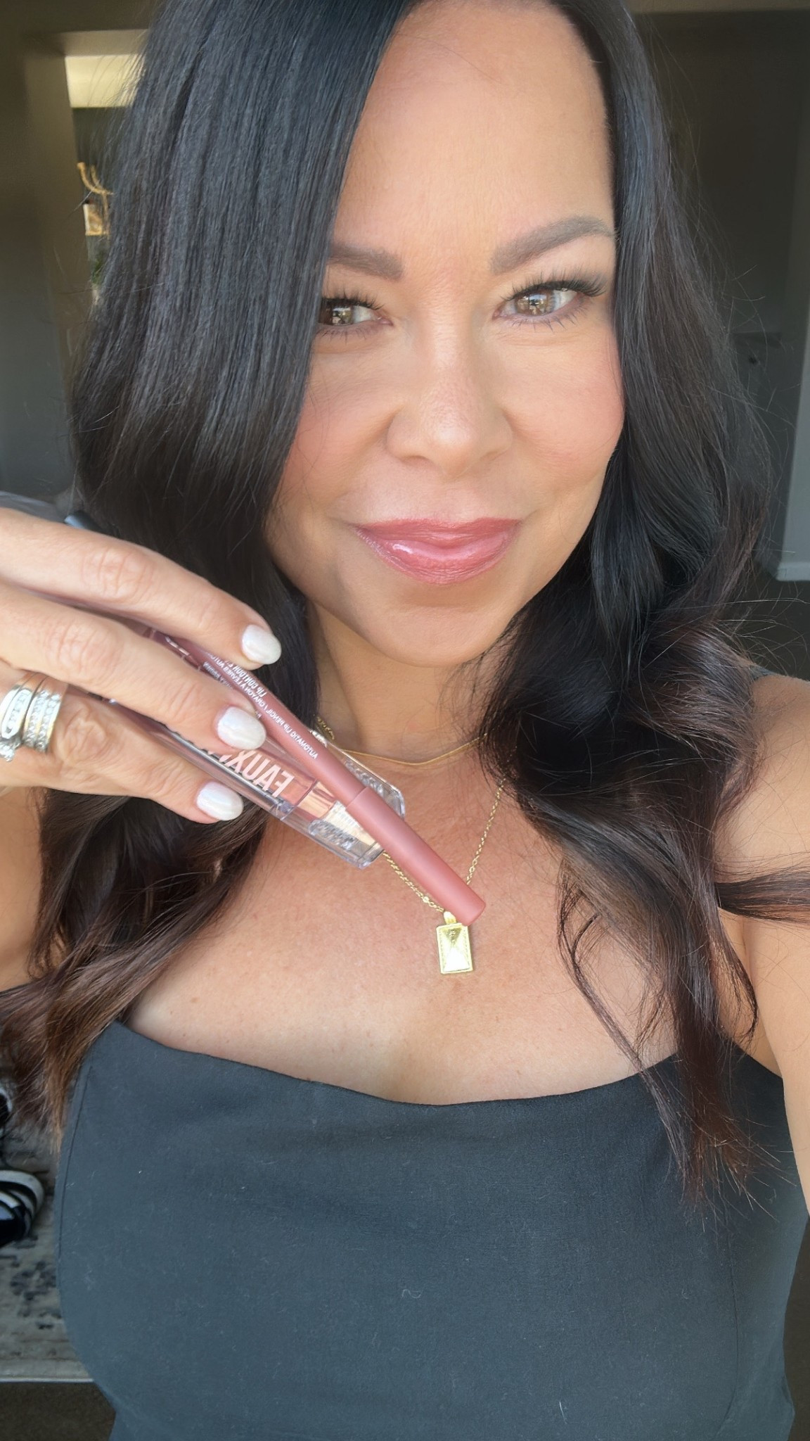 New lip combo 
Liner: pinky brown 
Gloss: bombshell 


#LTKBeauty #LTKFindsUnder50 #LTKU