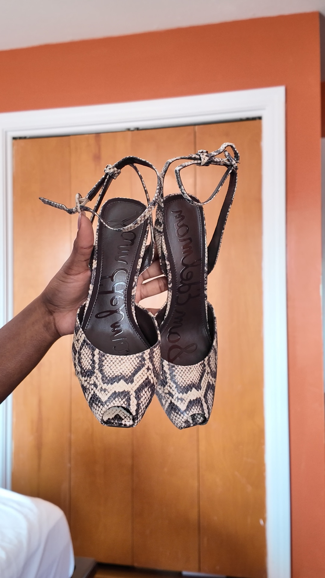 I finally got my hands on these beauties, and I was able to get them on sale! 

#LTKSeasonal #LTKSaleAlert #LTKFindsUnder100