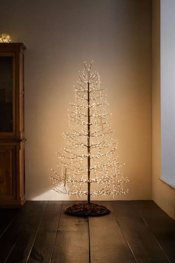 LED LIGHT CHRISTMAS TREE (180 CM) | Zara UK