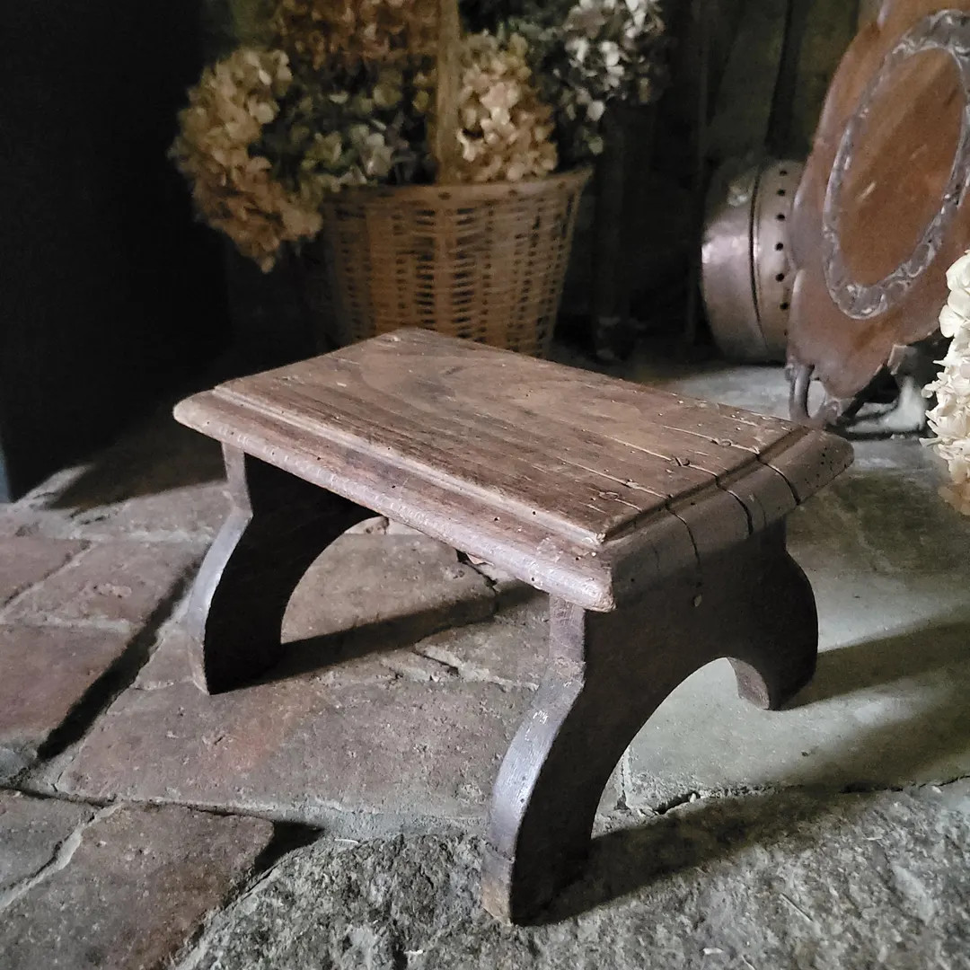 Small Dark Oak Vintage Foot Stool / Riser, France C.1920 - Etsy | Etsy (Global)