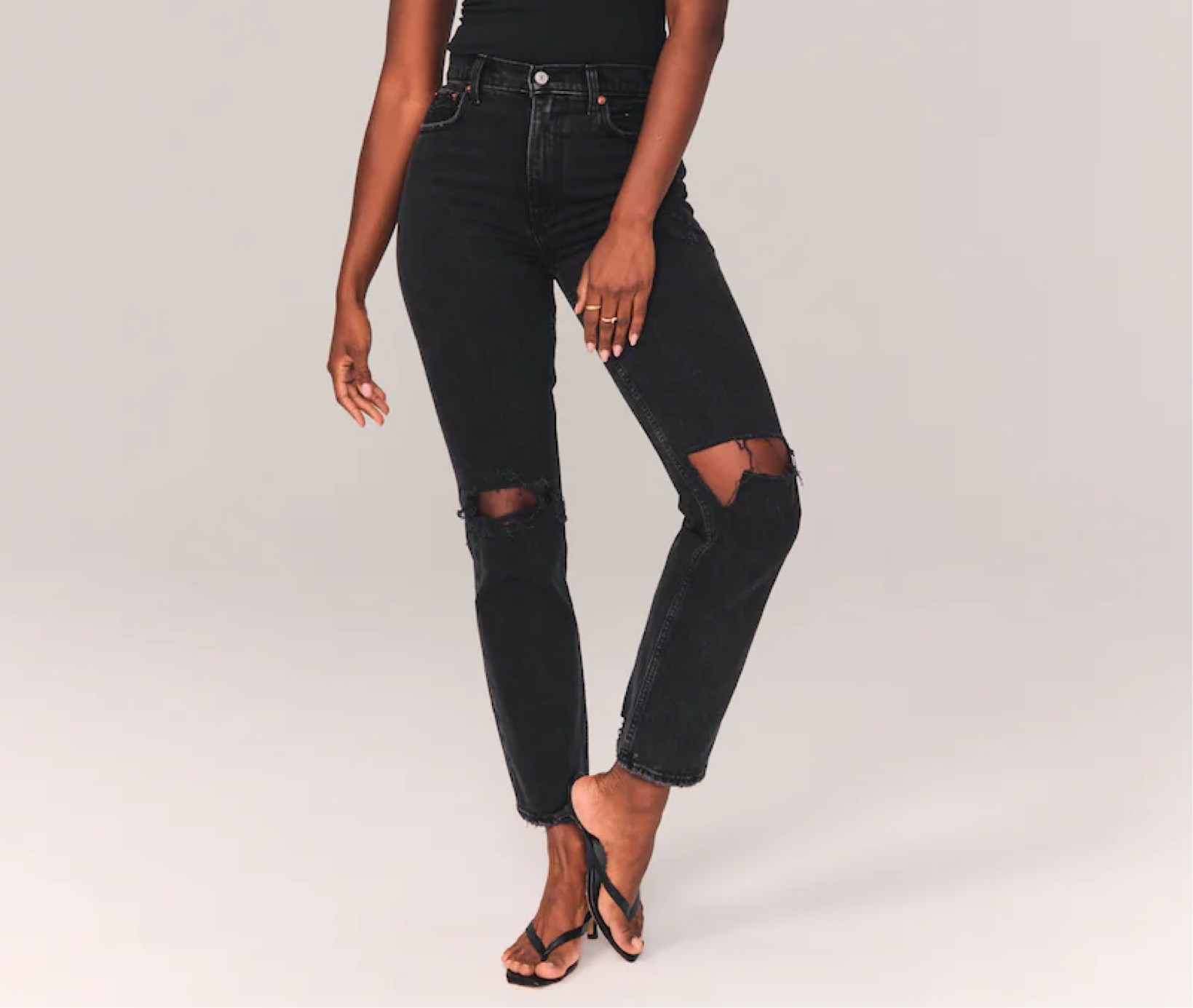 Abercrombie & Fitch Curve Love Ultra High Rise 90s Straight Jean 

#LTKSale #LTKSeasonal #LTKFind