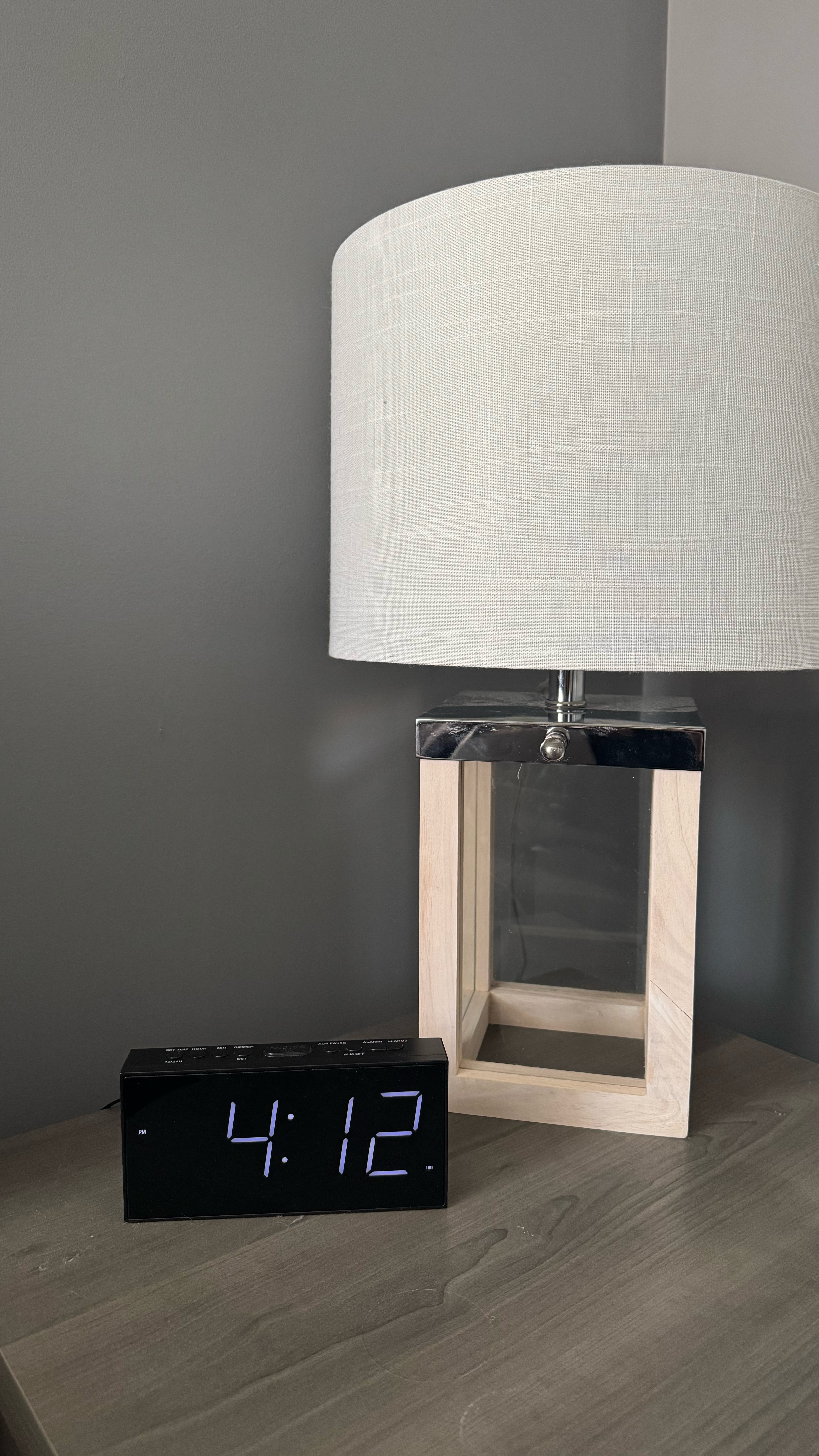 This alarm clock is a game-changer for deaf people and heavy sleepers! The combination of the powerful bed shaker and the extra loud buzzer ensures you won't miss a wake-up call. I especially appreciate the large, clear LED display with adjustable brightness, making it easy to read at any time. The dual alarm and snooze function are very convenient, and the USB charging port is a nice bonus. Setup is straightforward, and the battery backup provides peace of mind. Highly recommend for anyone needing a reliable and effective alarm.