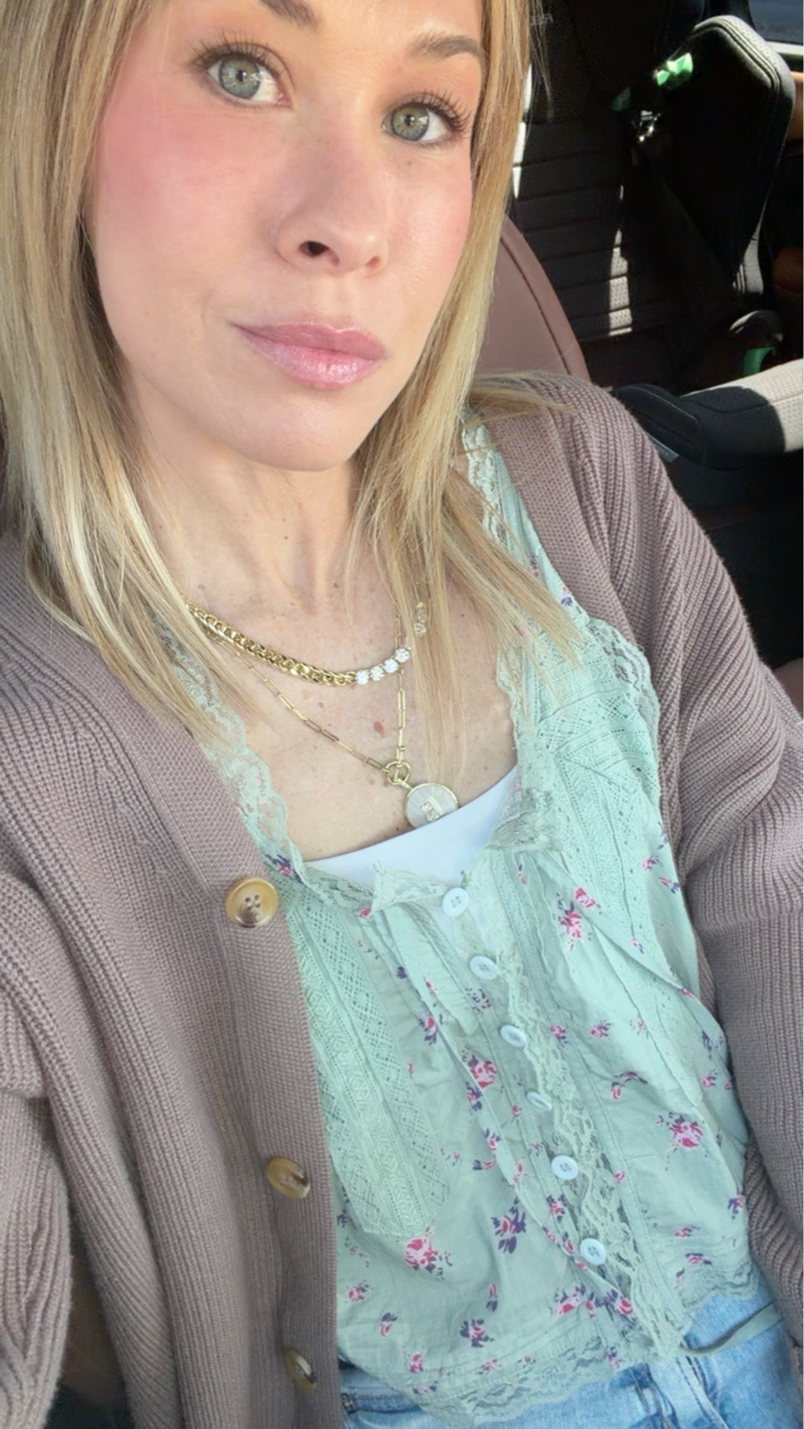 What I’m wearing today 🌱

#LTKootd #LTKmomlife