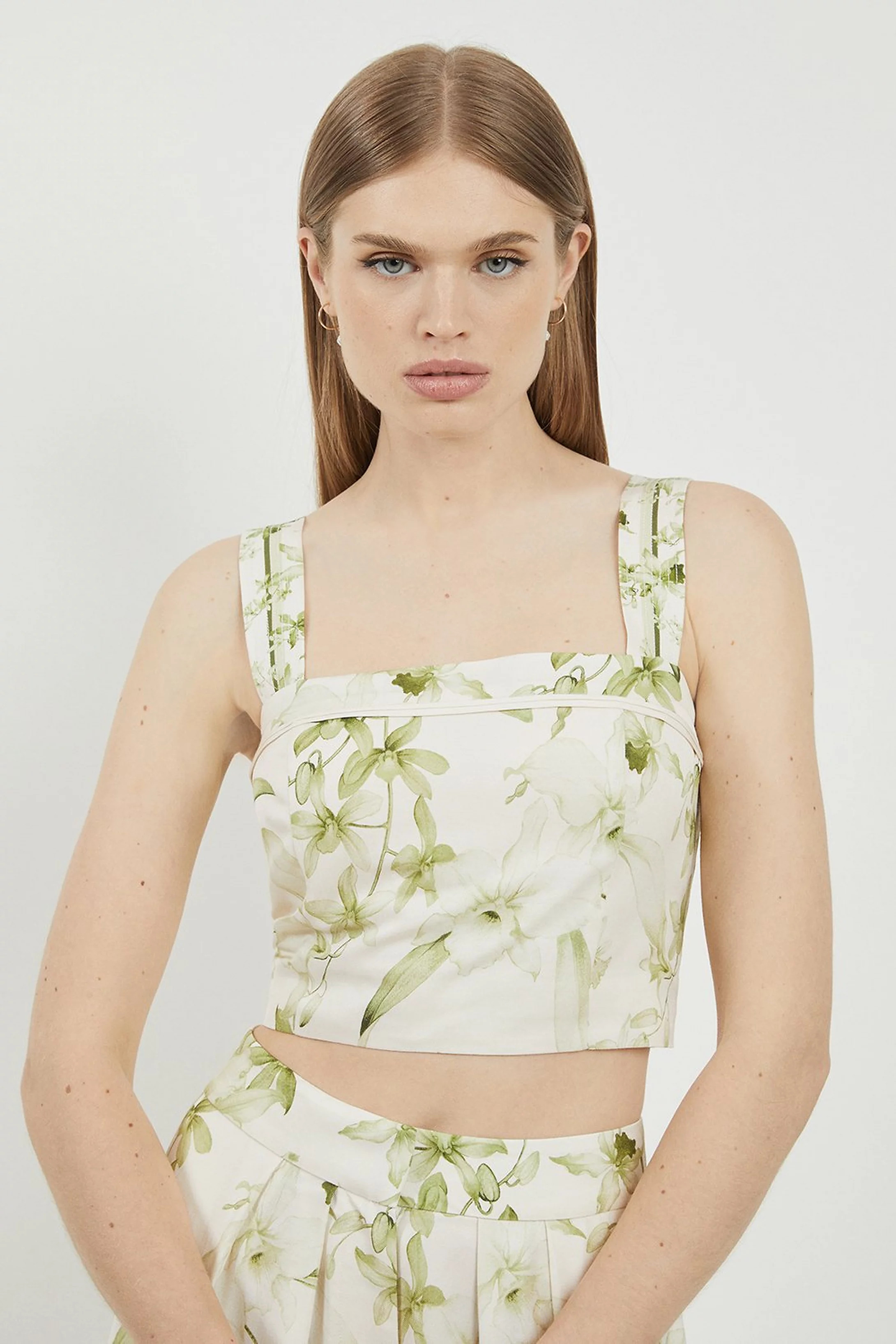 Lydia Millen Floral Botanic Printed Linen Woven Crop Top | Karen Millen UK + IE + DE + NL