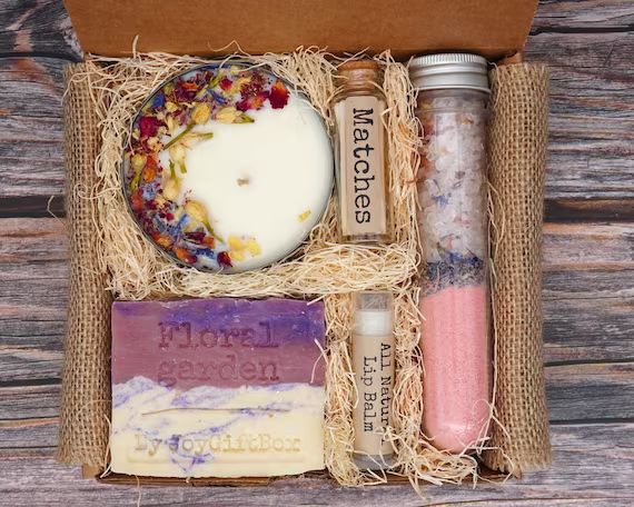 Mothers Day Gift for Mom Gift Box for Mother Self Care Kit | Etsy | Etsy (US)