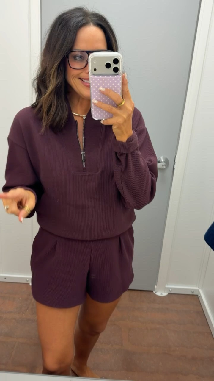 Walmart is really giving Aerie with this one 😍 this set looks SO comfy but still put together. Definitely one of those outfits you can throw on and actually feel cute in.

Size xs! 

@Walmart 

#walmartfashion #walmartfinds #walmartstyle #walmartoutfit #affordablefashion #fallfashion #falloutfit #aerievibes #ltkfinds #ltkfashion