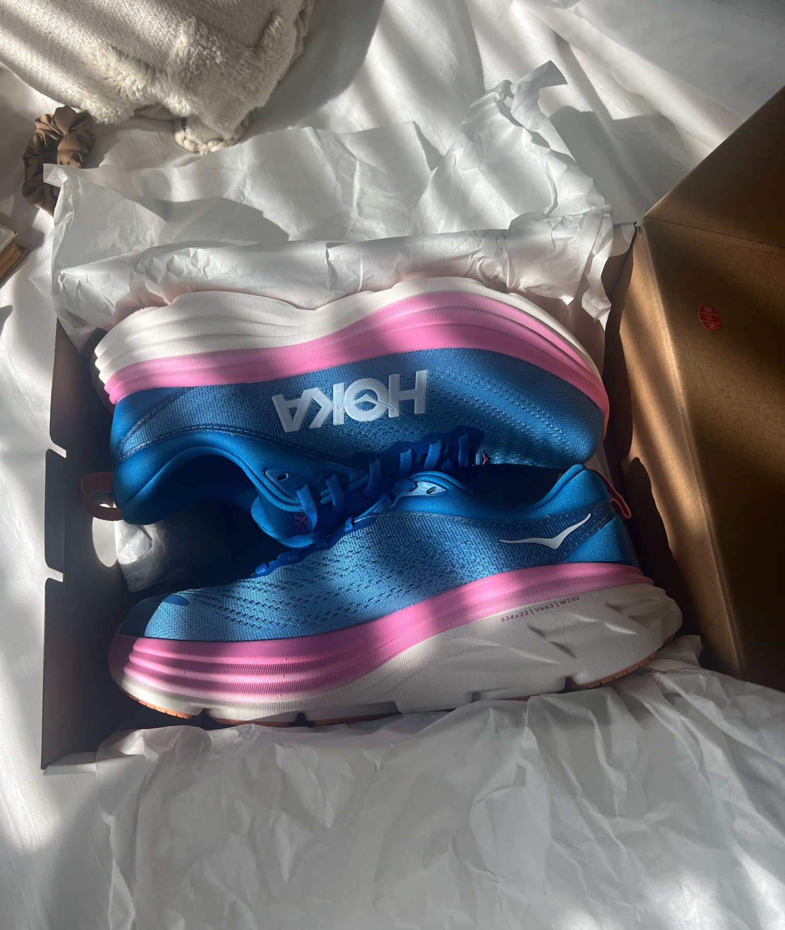 my new sneakers from HOKA! love the color on these! and they’re on sale!!

#LTKOver40 #LTKShoeCrush #LTKActive