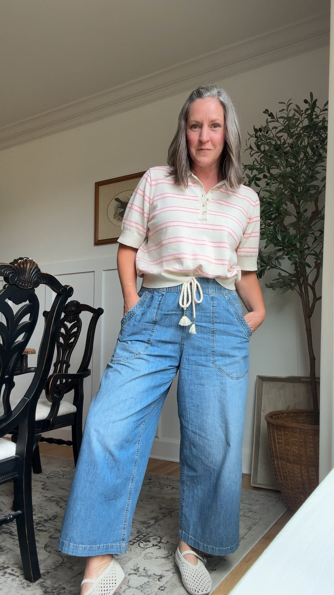 Over 50, mid size crop jeans

#LTKSaleAlert #LTKMidsize #LTKootd