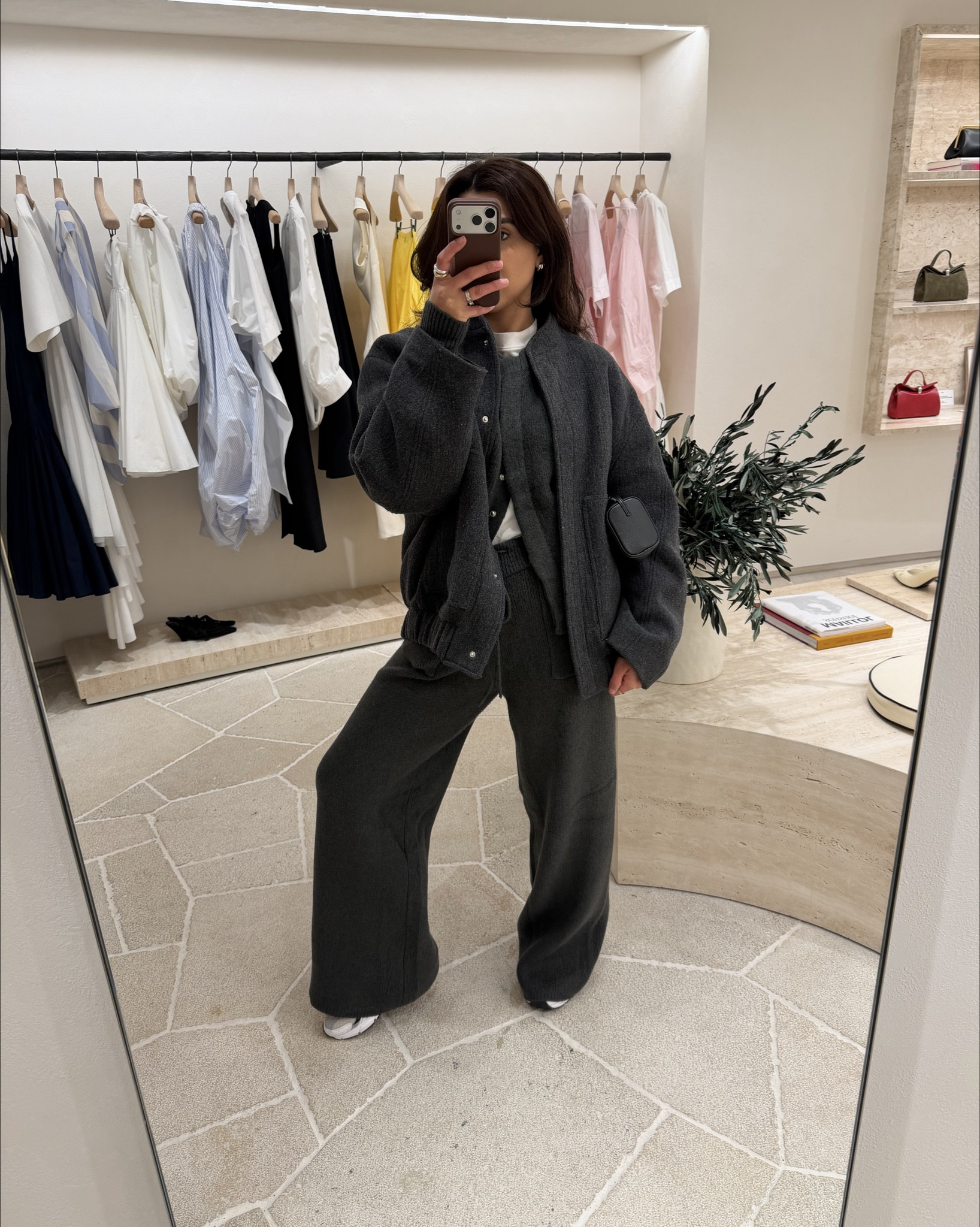 Grey layers 

Bomber jacket ( old Zara)

Co-ord set - ASOS 
White full sleeve top - COS 


#LTKuk #LTKeurope #LTKspring