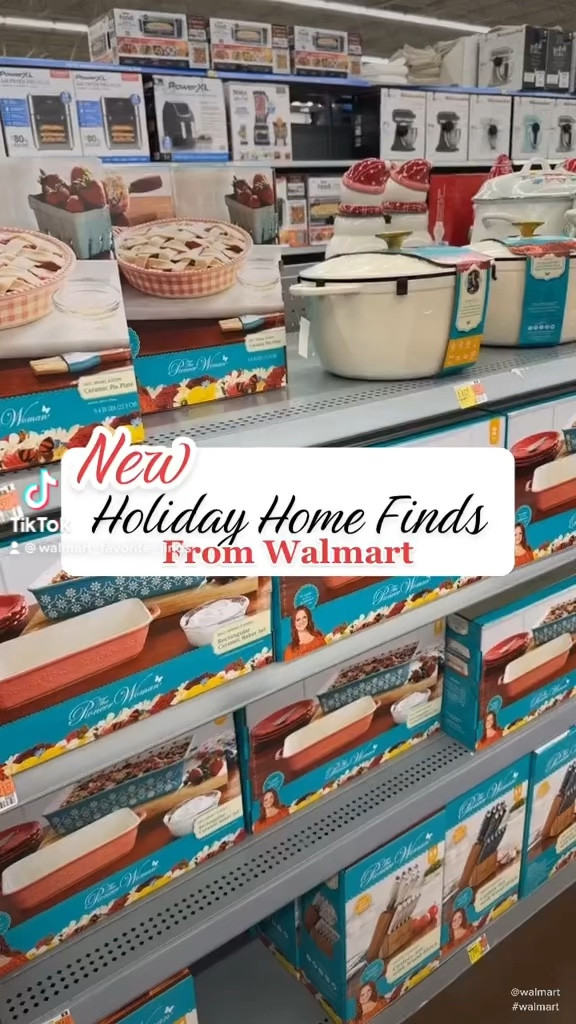 #sponsored weather you’re hosting the holidays this year, or just in need of the perfect gift, run to @walmart ! They have so many beautiful holiday items out right now! 

#walmartpartner #walmarthome #walmartfinds #christmas #holidays #walmartstyle #walmartfinds #kitchenwear #musthaves #giftideas #hostideas 

#LTKhome #LTKHoliday #LTKSeasonal