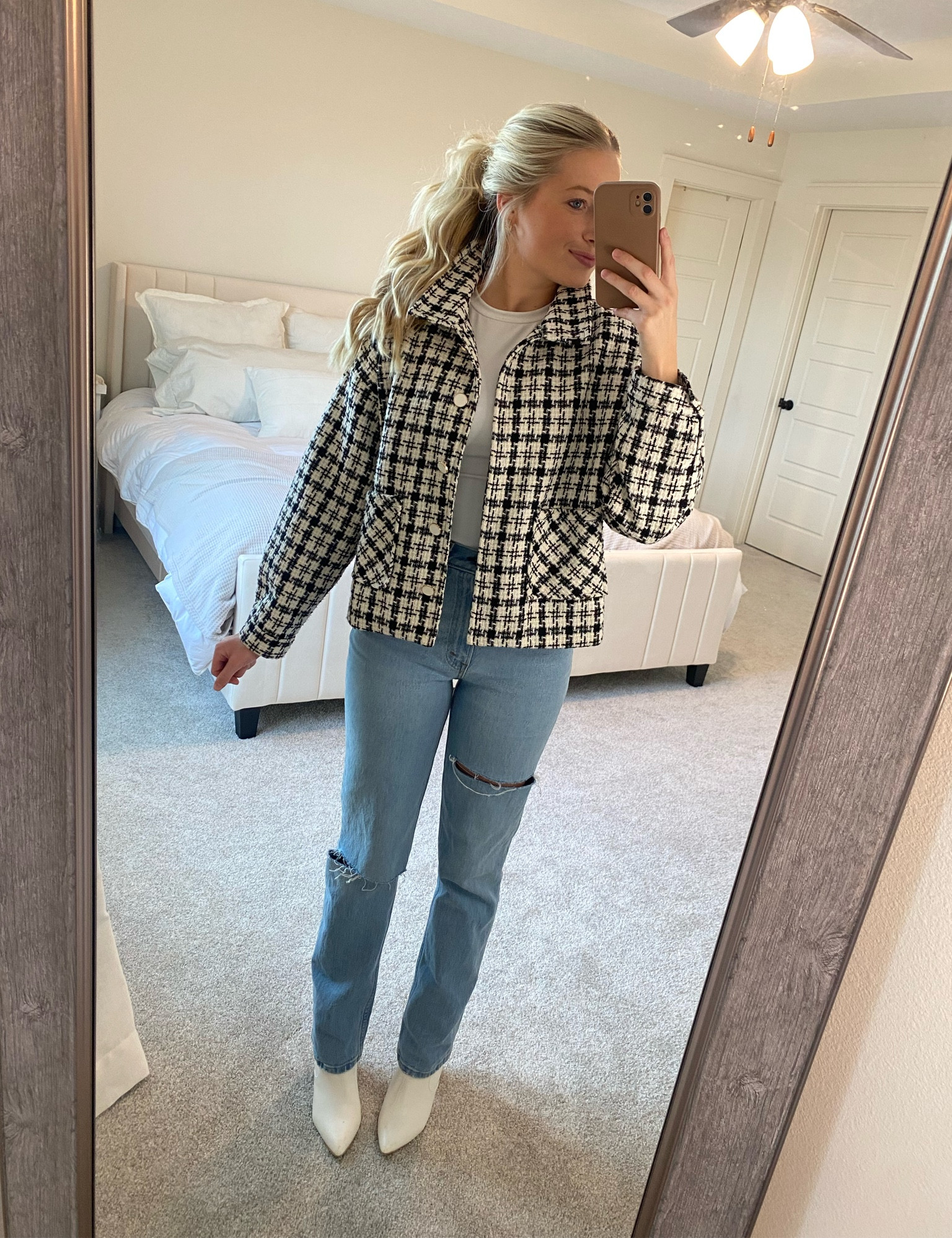 Fall/Winter outfit idea! Could not find the exact jacket! 

#LTKSeasonal #LTKstyletip #LTKfindsunder100