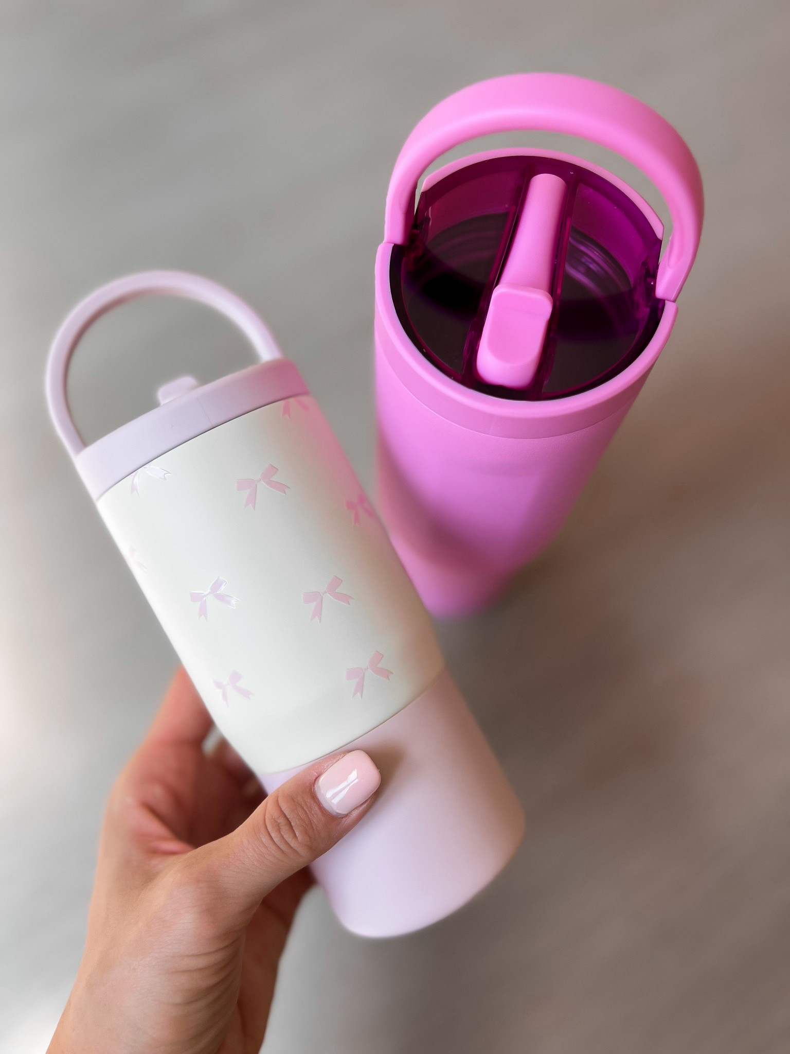 Cutest leakproof water bottles. Comes in different sizes/color patterns. Amazon find. 

#LTKKids #LTKActive #LTKHome