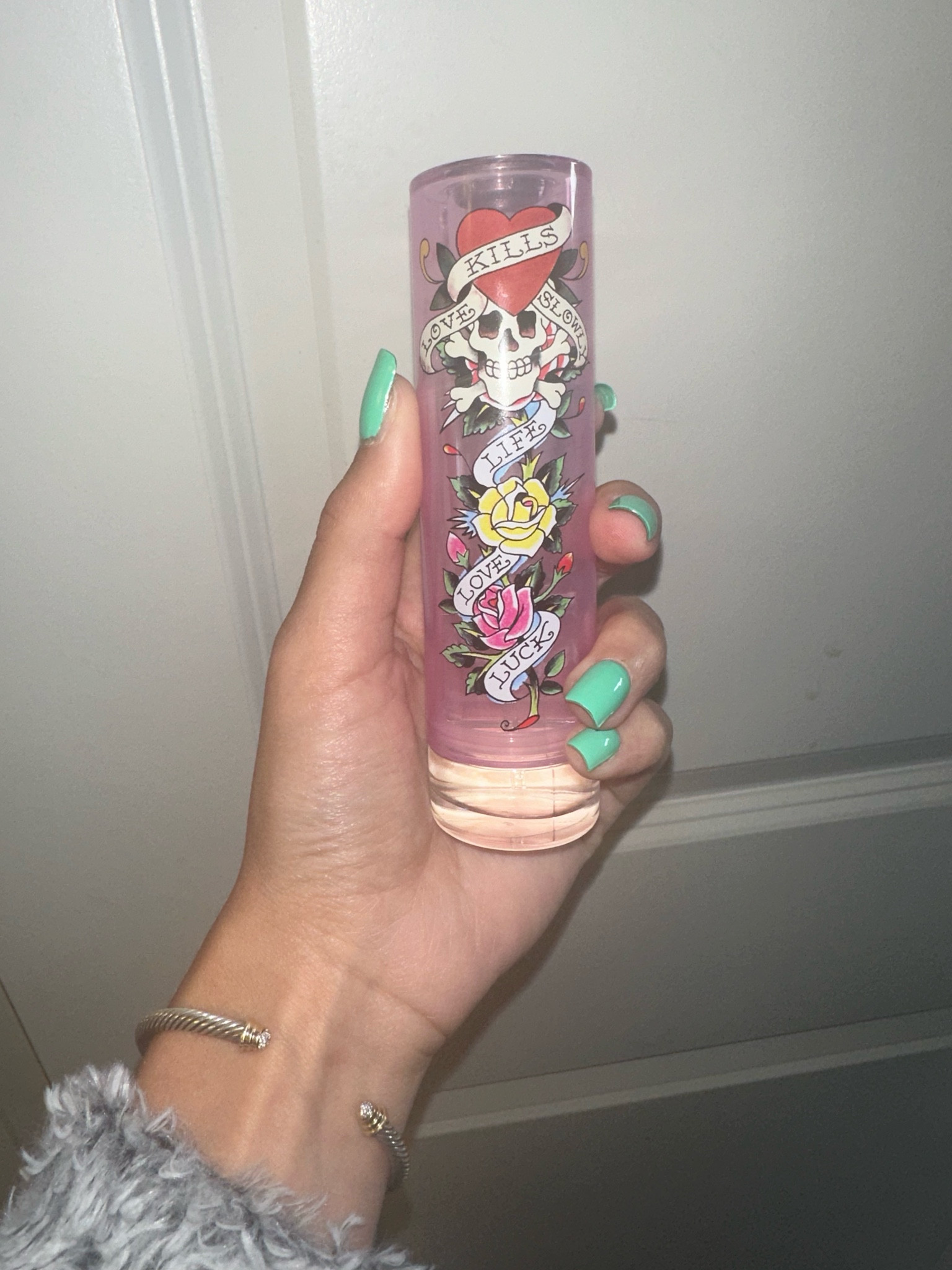 This perfume brings me back to the 2000s and I still can’t stop wearing it today. But I can only find it at one store 😩

#LTKfindsunder50 #LTKbeauty