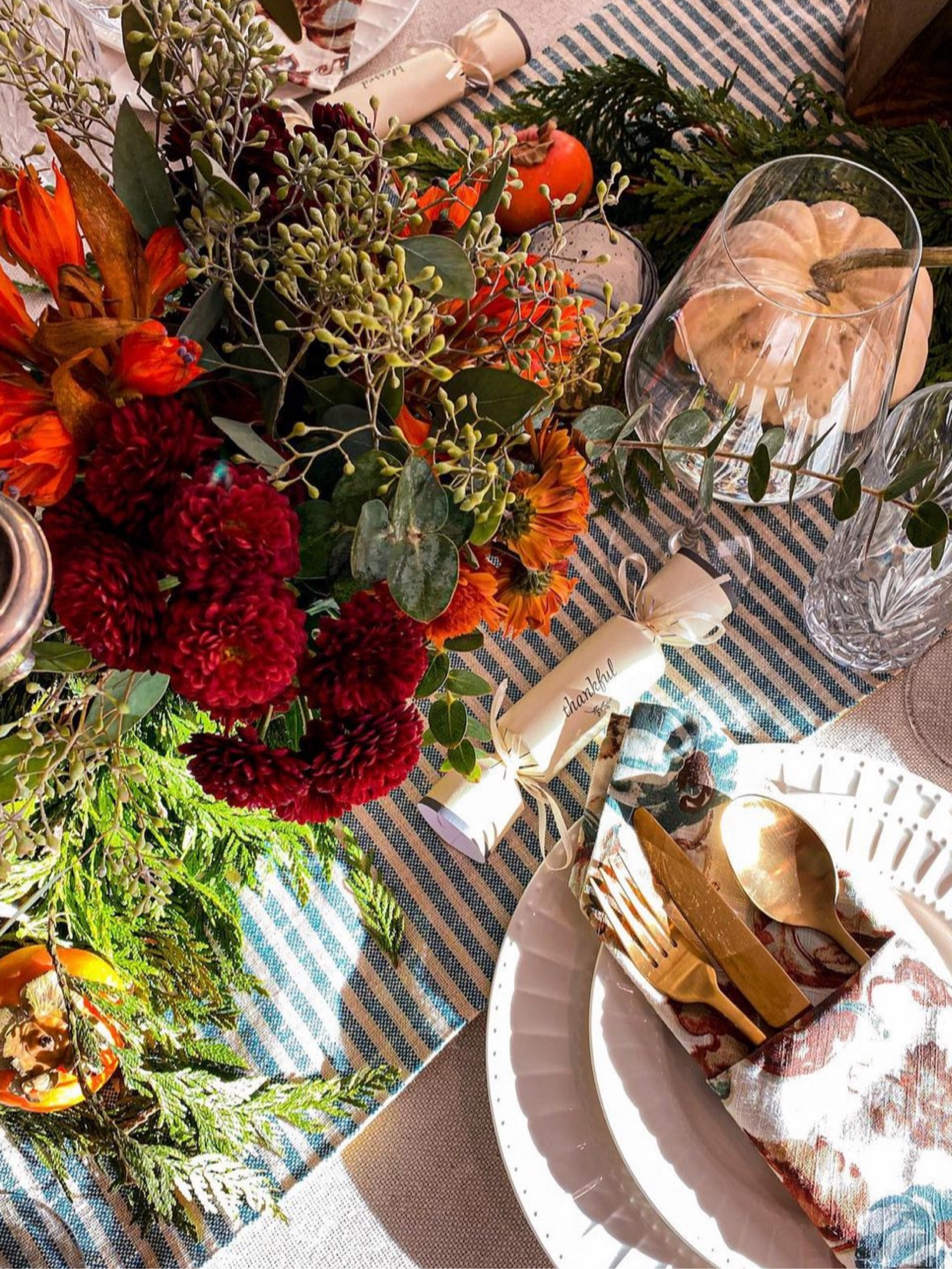 Check out these handpicked finds for that holiday host/hostess in your life with the most impeccable taste ✨