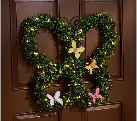 Girl Next Door Illuminated Indoor/Outdoor Boxwood Wreath | QVC