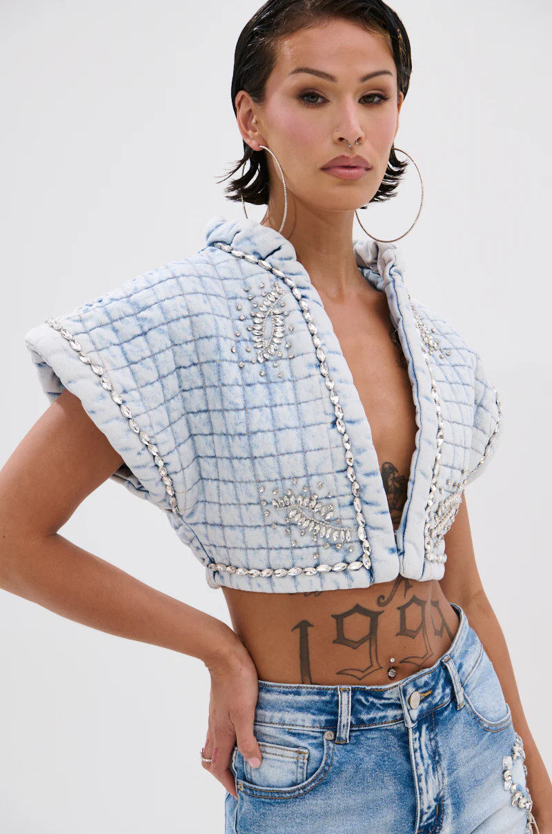 MY OWN ENERGY CROP DENIM BLOUSE | AKIRA