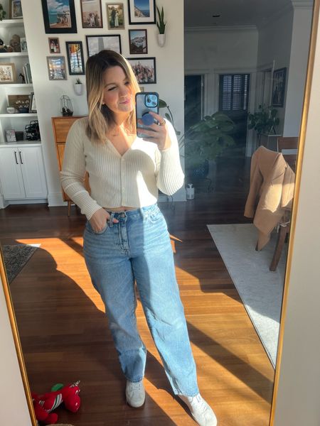 High waist baggy straight leg jeans on sale for 25% off!! Comes in petite, standard and tall. I am usually either a 26 or 27 at Madewell and I went with a 27 petite in these. Love them!!! 

#LTKsalealert #LTKunder100