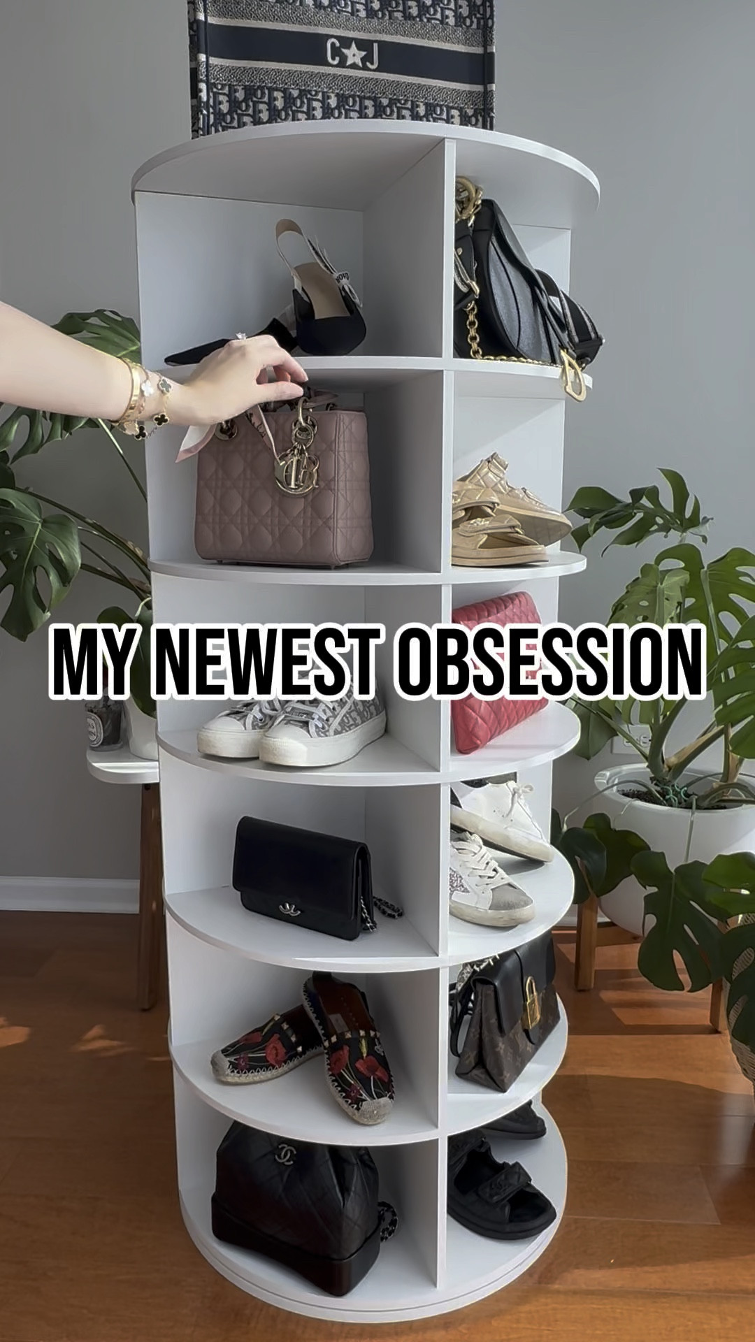 Can’t get better than this 🩷 #rotatingshoerack #shoerack #butmakeitfancy #fancy #luxelife #newobsession #newestobsession #temufinds #temubday #temu #shoptemu 

#LTKItBag #LTKFamily #LTKHome