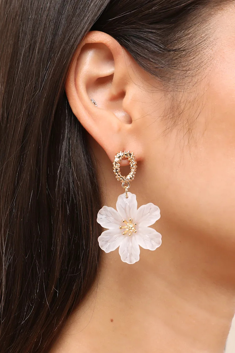Edlyn White Flower Statement Earrings | Lulus