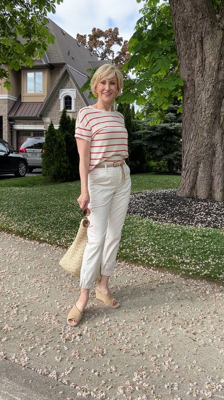 I’ve found the perfect pants for summer!☀️
Cargo pants are having their moment this season and it’s not hard to see why. But I’ve found these slim cargo pants from that are chic, figure flattering and a great feminine update to the typical baggy cargo pants.

Shop yours here! 


#LTKSeasonal #LTKVideo #LTKover40